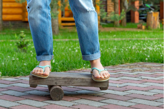 Advanced balance board exercises with dynamic jumping movements