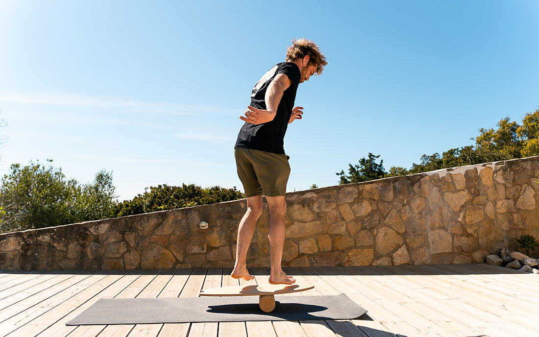 When you finally step on the Balance Board for the first time—even if it's only for 3 seconds—you'll find that your previous fear instantly transforms into dopamine.